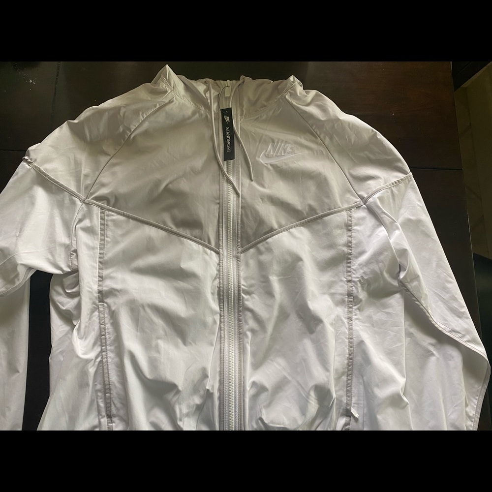 NEW W/TAGS NIKE WINDBREAKER
